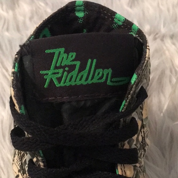 The Riddlen  Converse - Picture 4 of 5